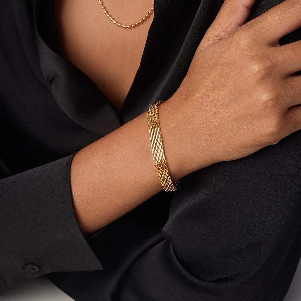 NEW: 18K Gold Chain Bracelet*Minimalist Bracelet*Waterproof Sweatproof - Picture 2 of 5